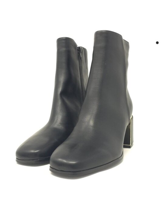 BCBGeneration Shoes - BCBGeneration Black Leather Block Heel Ankle Boots 8M